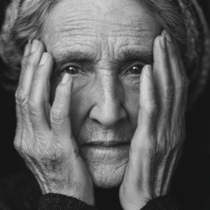 karelvwijk 88751 close up photo of a elderly woman facing the eb3635c5 9c52 4faa b015 7e50f0cf3bfd 1